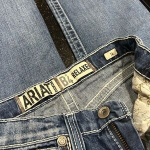 Ariat B4 relaxed fit